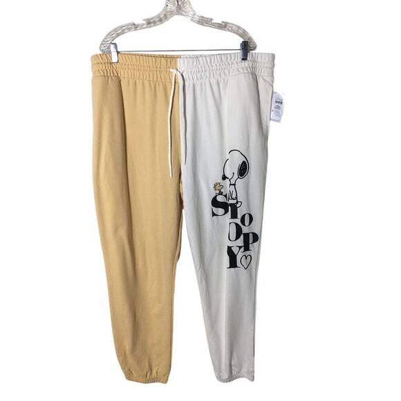 Peanuts Sleepwear Pants Women's Size 2X Yellow Sand Snoopy - Picture 1 of 8
